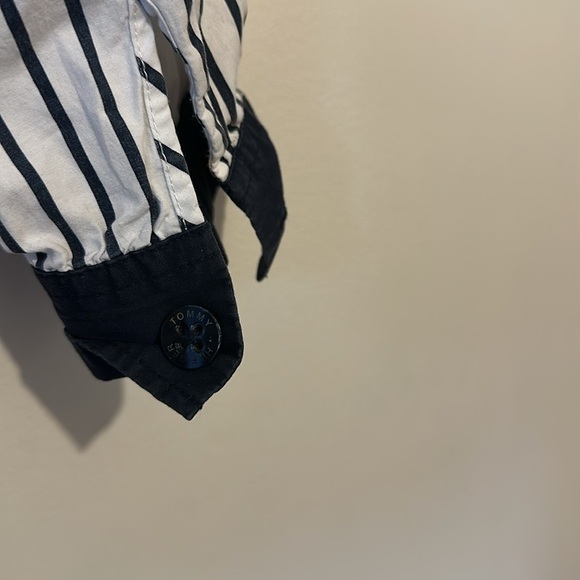 Tommy Hilfiger Adaptive Women’s Stripe Popover Shirt Size Large - Picture 4 of 4